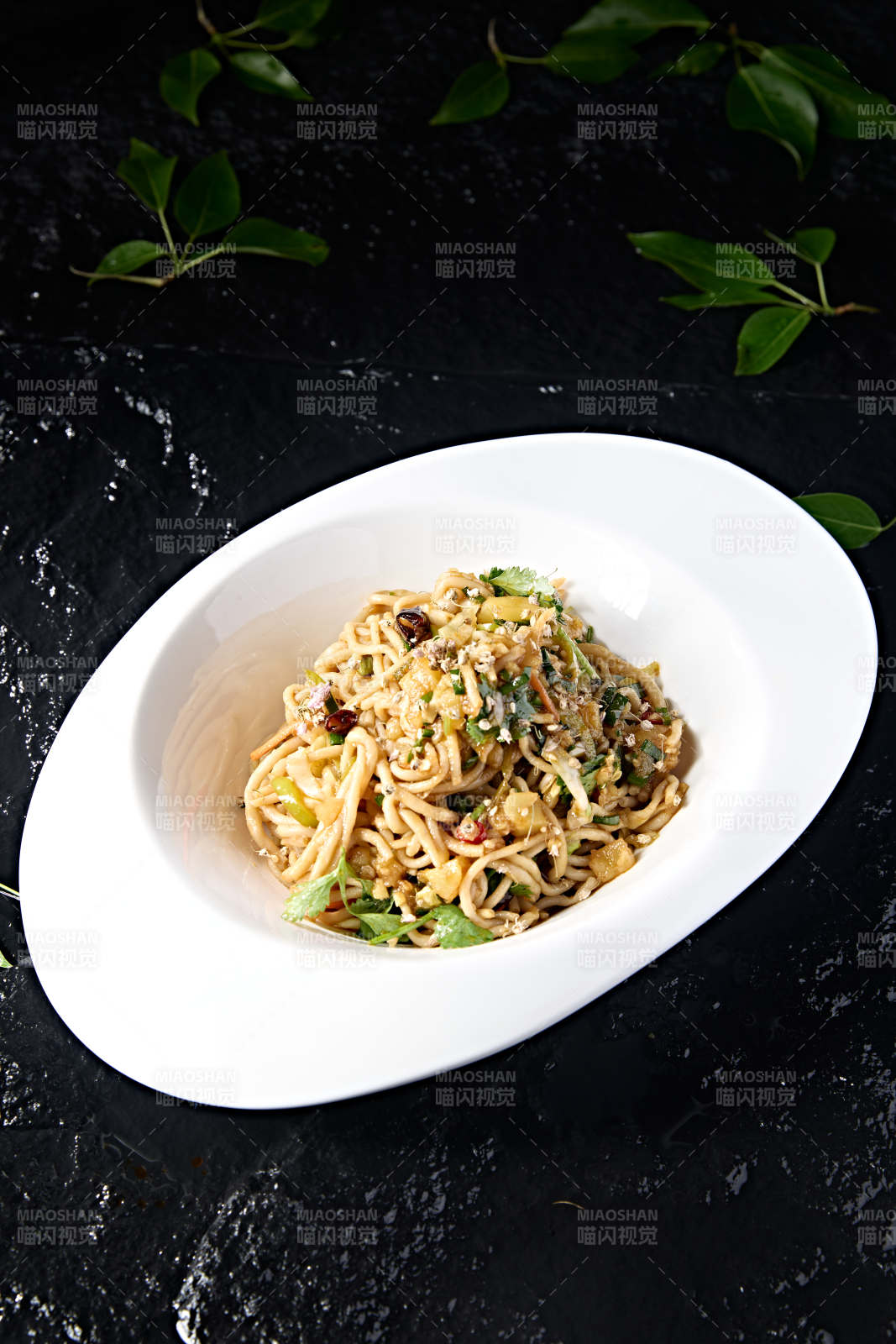 地方风味凉菜凉拌莜面饸饹图片