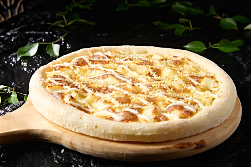 意大利传统美食烤披萨图片