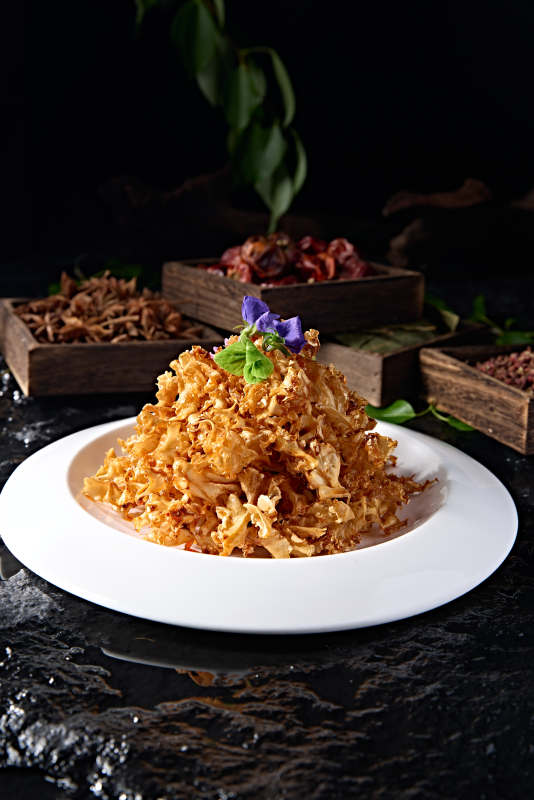 东北风味干炸鸡冠油图片