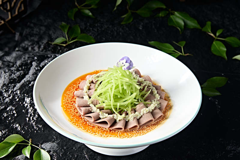 红油笋丝蒜香牛口条切片图片