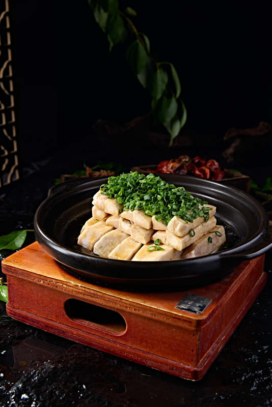 砂锅葱香焗芋头条图片