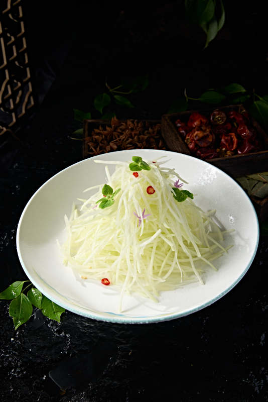 健康素食小凉菜凉拌卤笋丝图片