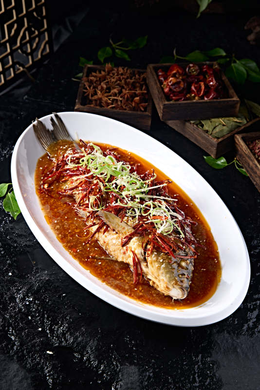 川香辣味干烧大鲤鱼图片