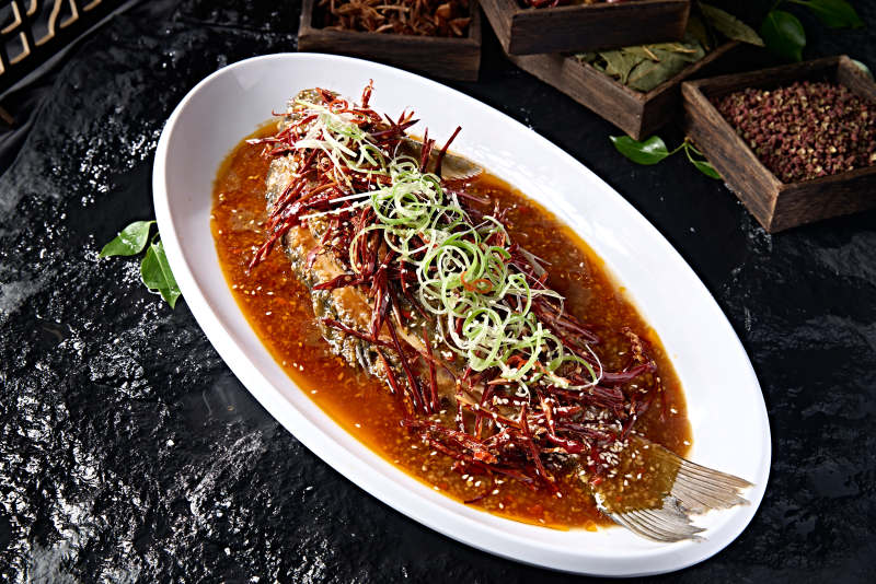 川香辣味干烧大鲤鱼图片