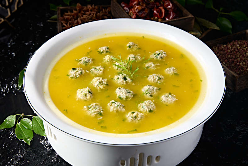 一品酸汤炖野菜珍珠肉丸图片