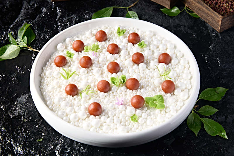 地方特色美食珍珠白玉琥珀山楂带黄球图片