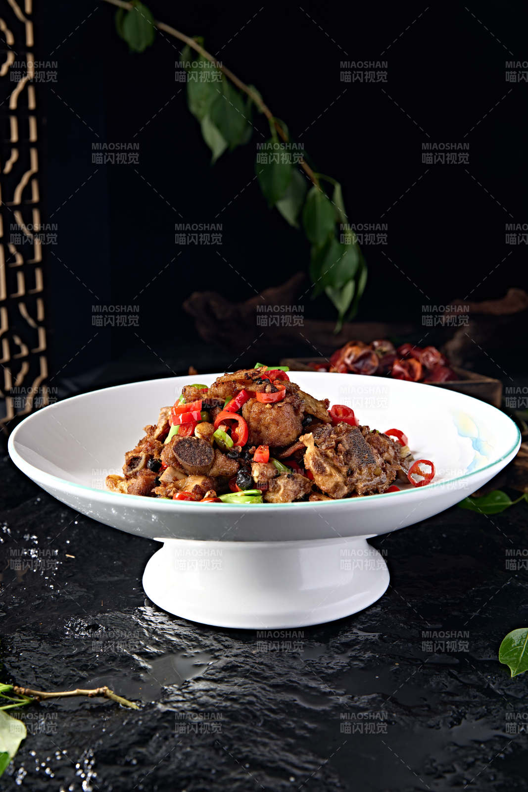 米椒豆豉蒜子炒猪小排图片