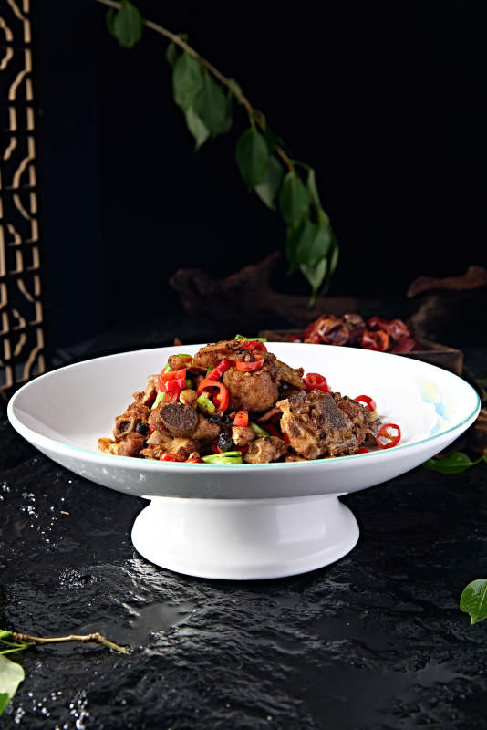 米椒豆豉蒜子炒猪小排图片