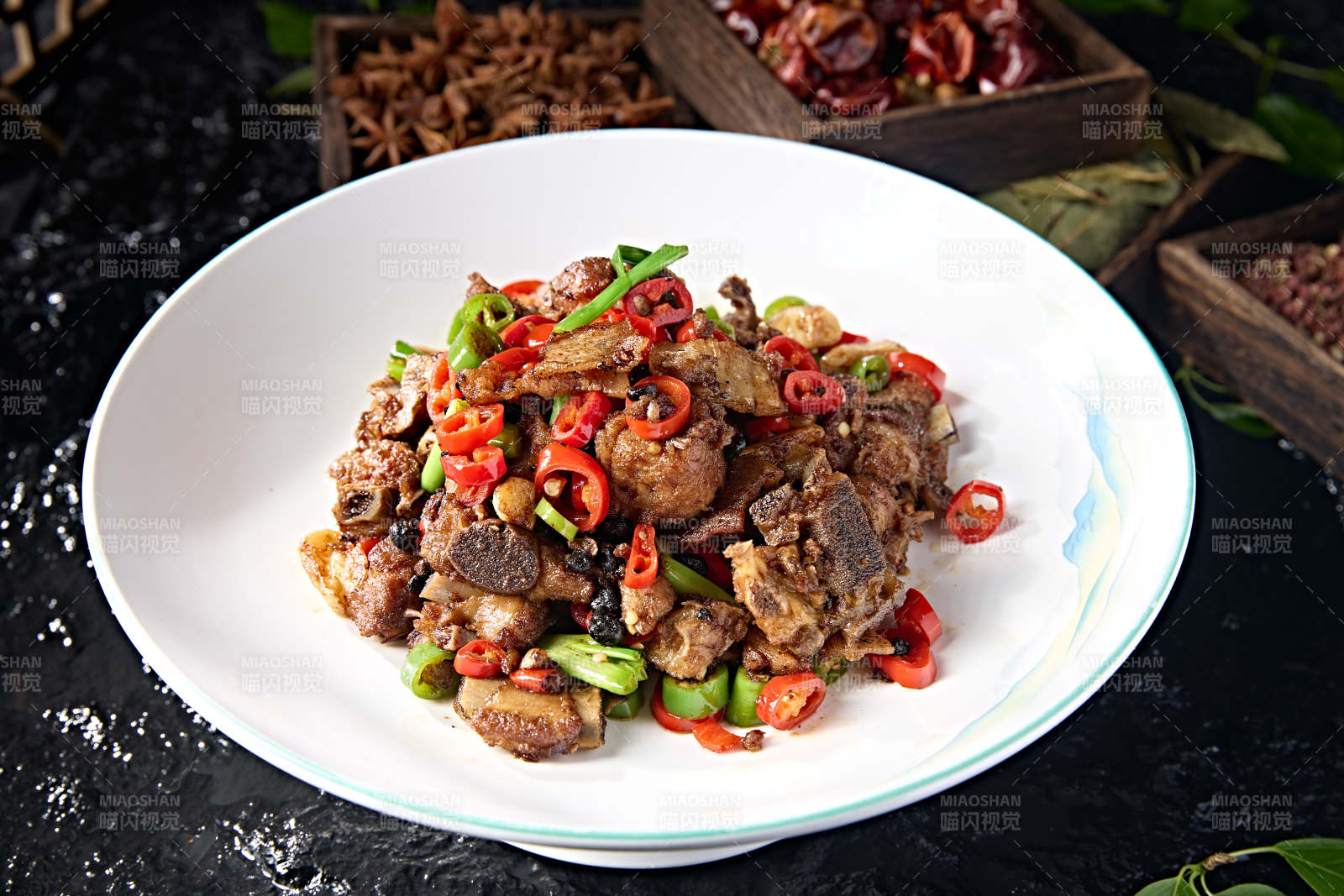 米椒豆豉蒜子炒猪小排图片