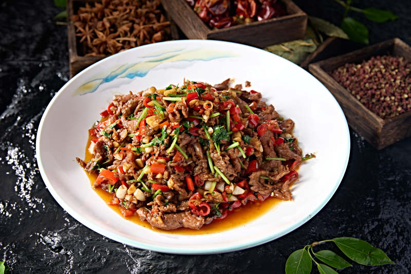 湘菜小炒蒜香剁椒小炒黄牛肉图片