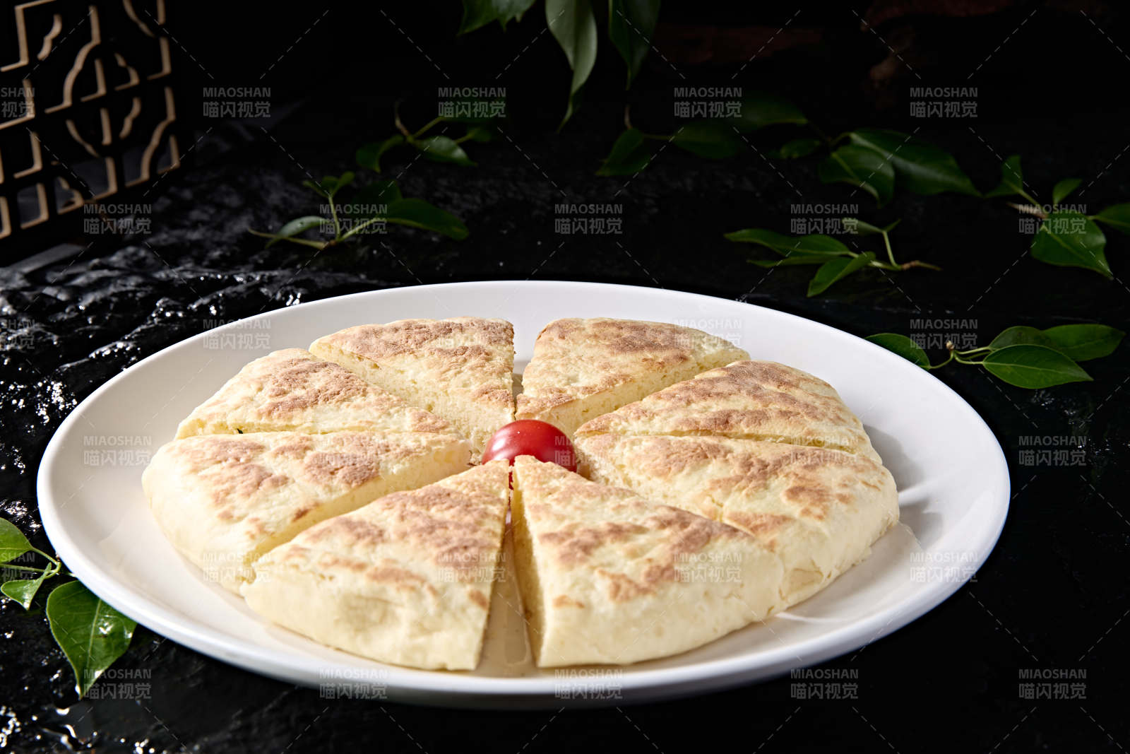 传统主食面食发面白面烙大饼图片