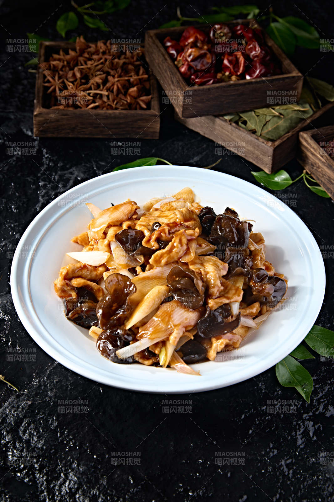 中餐木耳葱烧木须肉图片