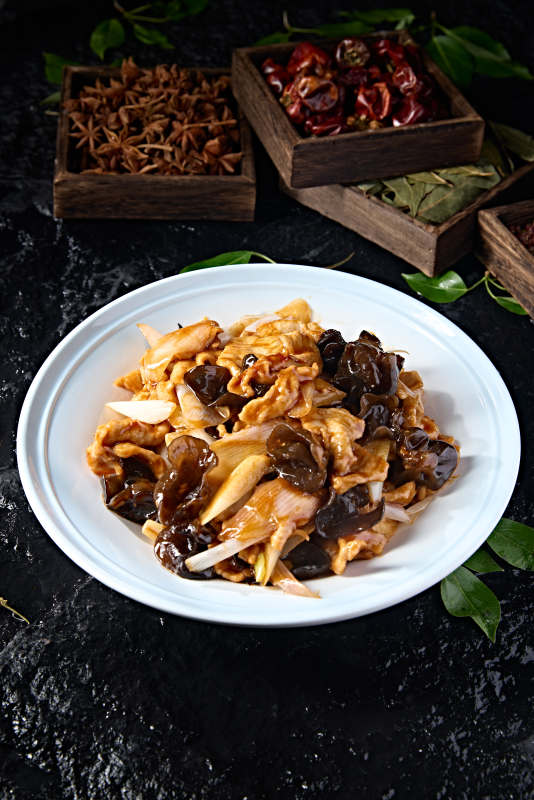 中餐木耳葱烧木须肉图片