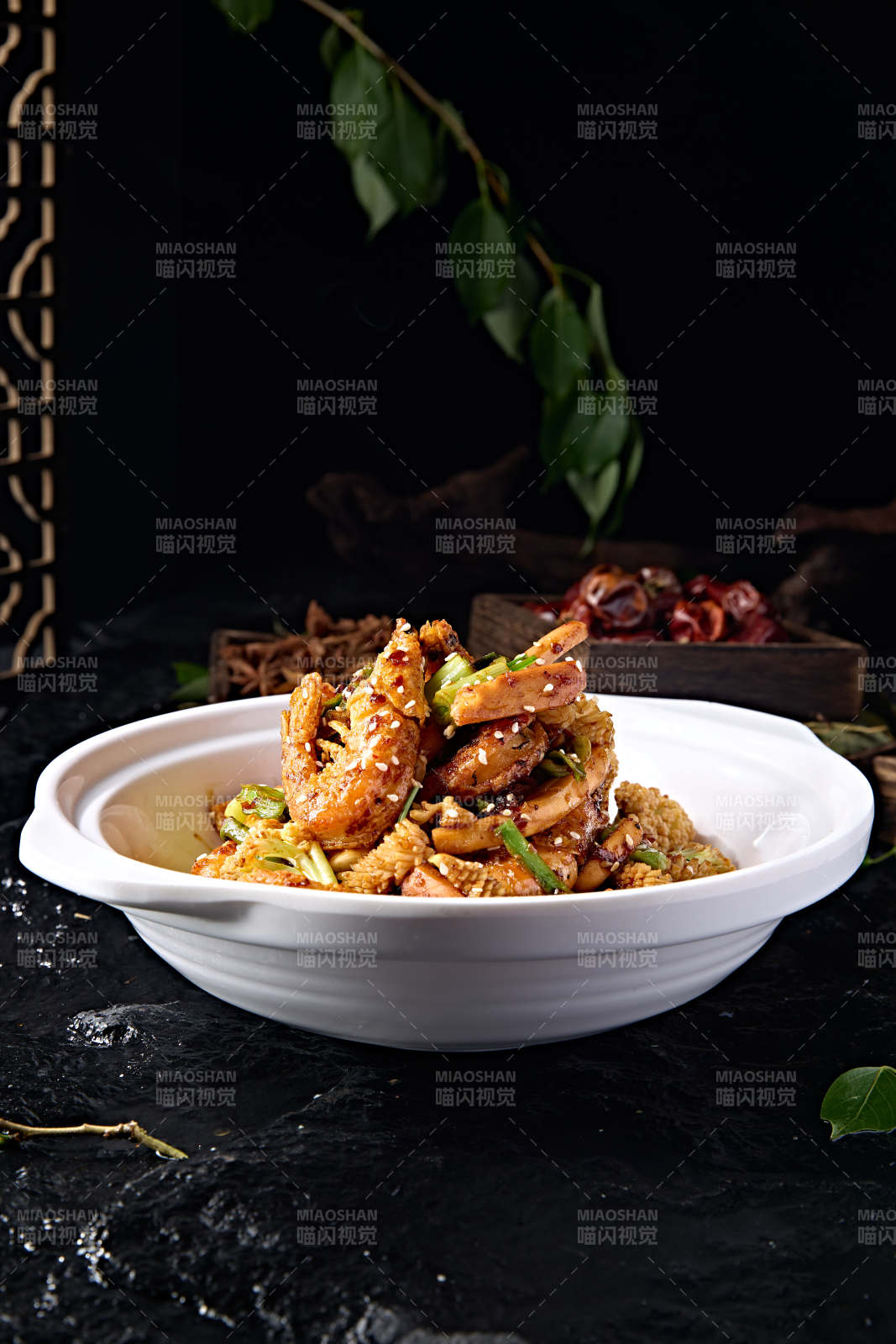 香锅鱿鱼卷土豆菜花烹大虾图片