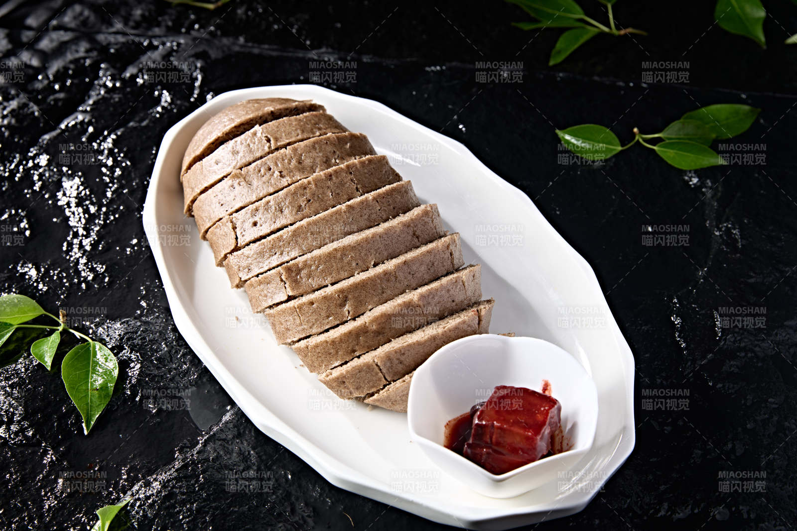 黑豆杂粮馍馍切片图片