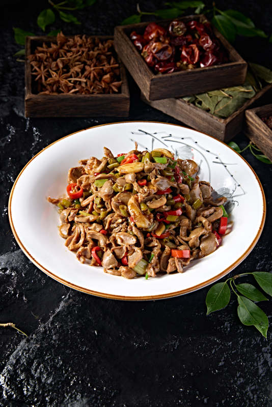 湘味小炒酸豆角沫剁椒蒜子炒鸡胗图片