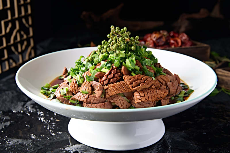 中餐美食藤椒葱香炖腰花图片