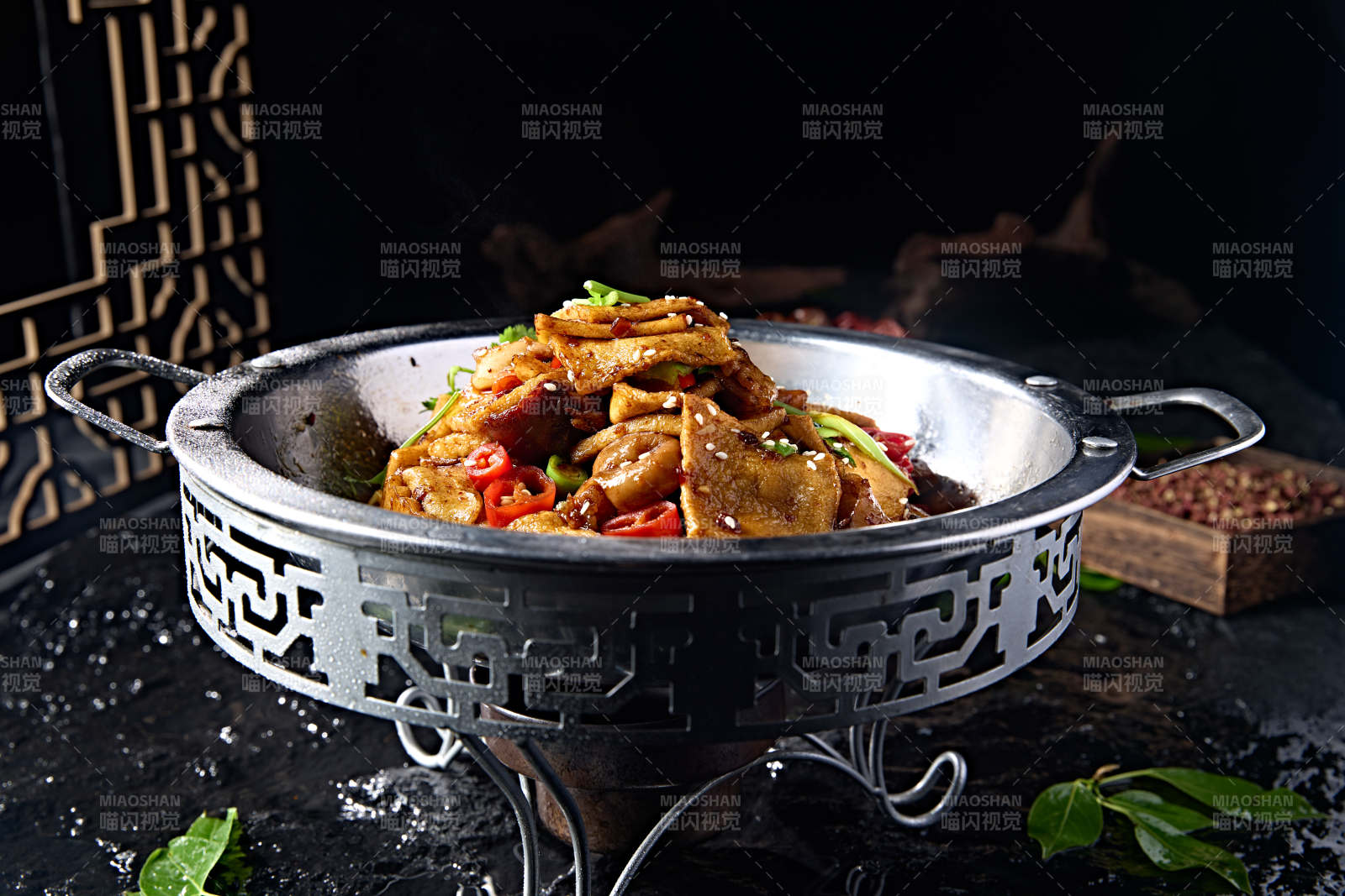 锅仔香辣豆豉肥肠千页豆腐图片