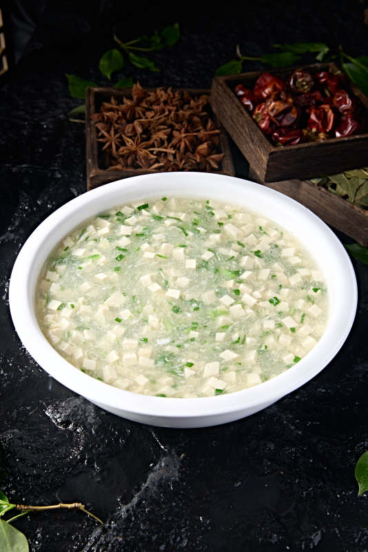 中餐美食葱香蛋花豆腐羹图片