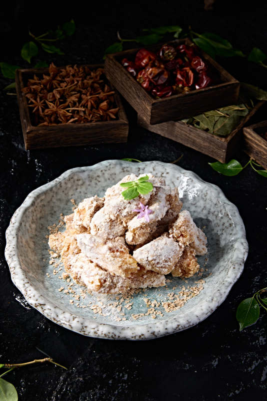 中餐美食糖霜麦片焗红薯块图片