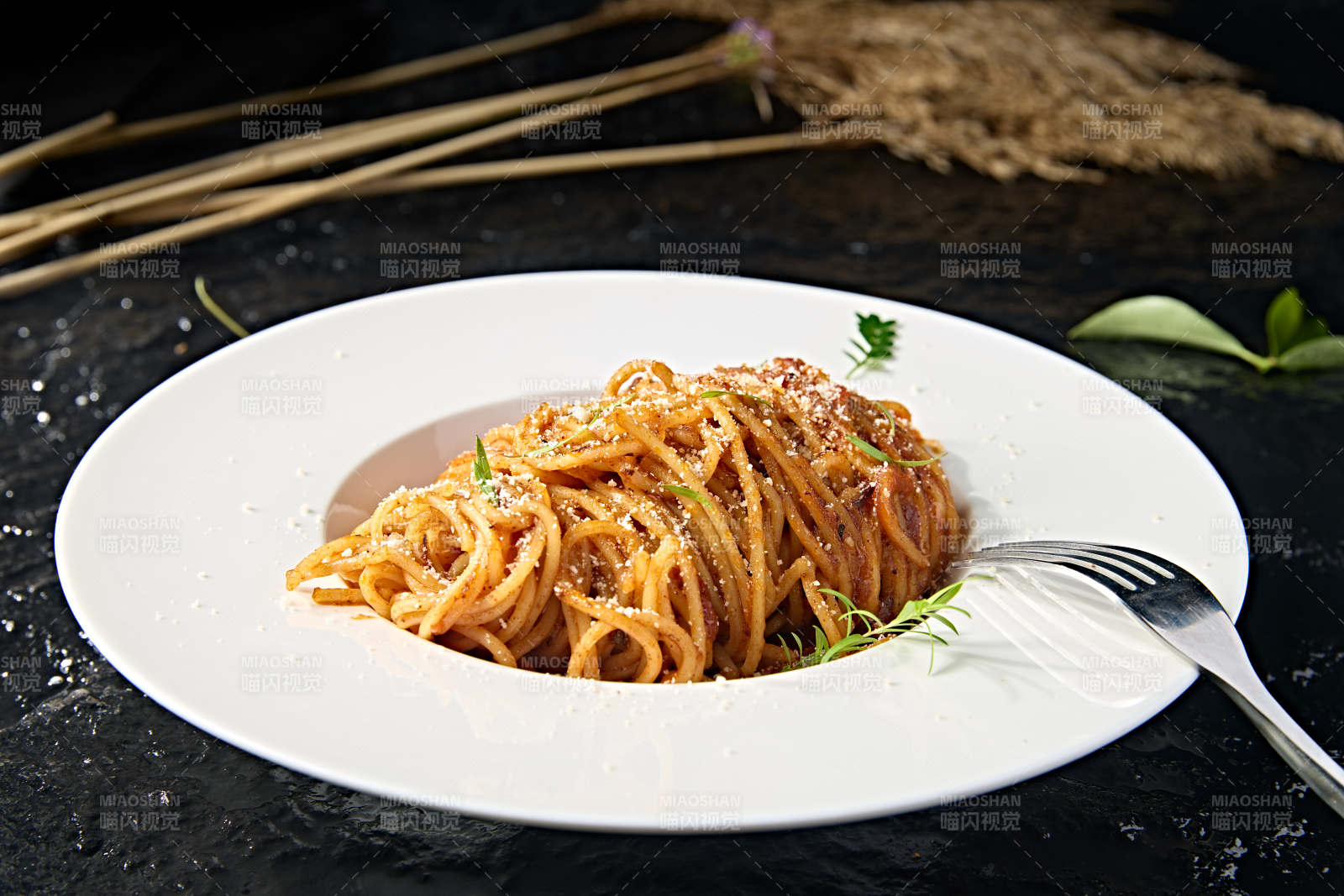 西餐美食意大利肉酱面图片