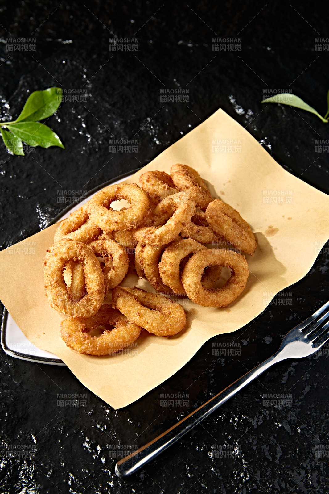 快餐美食油炸鸡肉炸洋葱圈图片