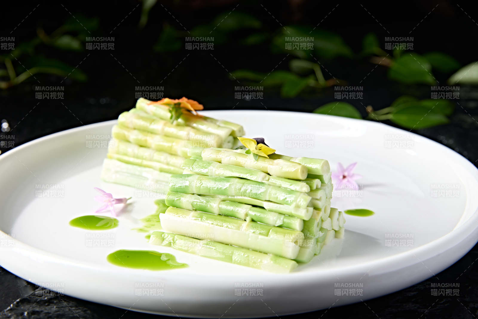 精美凉菜盐水笋尖图片