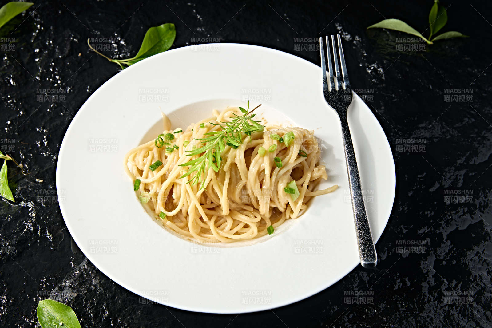 西餐美食奶油芝士意面图片