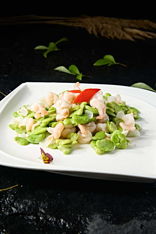 中餐美食百合蚕豆清炒大虾仁图片