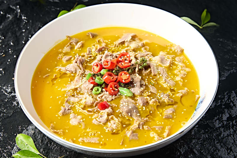 中餐美食香辣酸汤肥羊肉图片