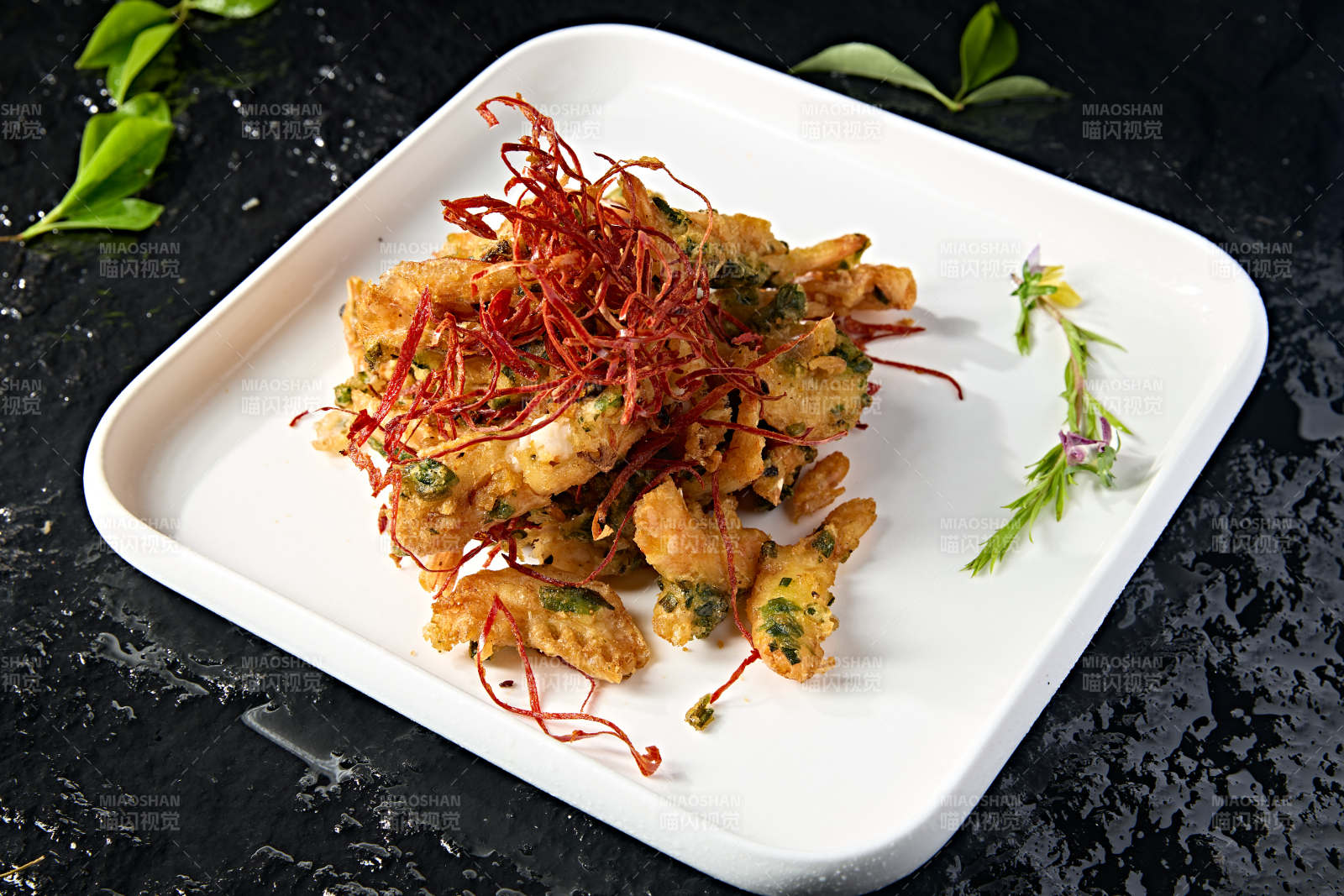 总参没事辣椒丝葱香炸大虾图片