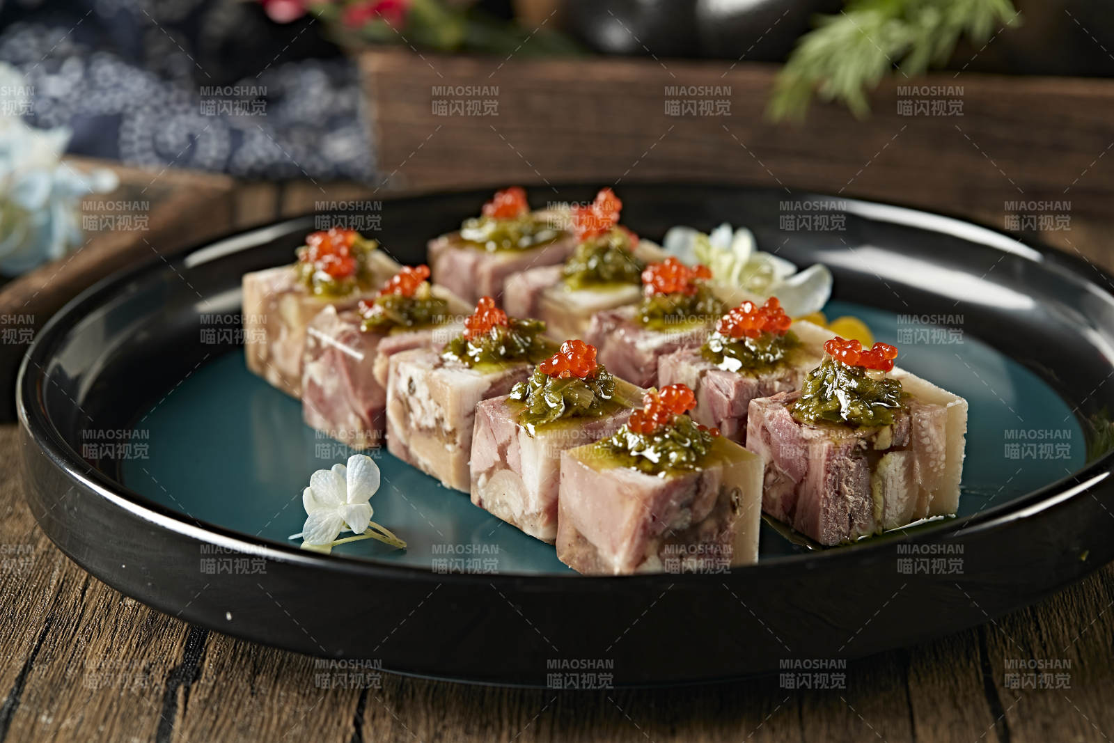 五香皮冻压肘花图片