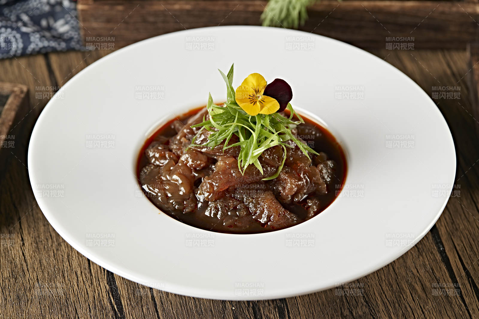 红油凉拌老醋蛰头图片