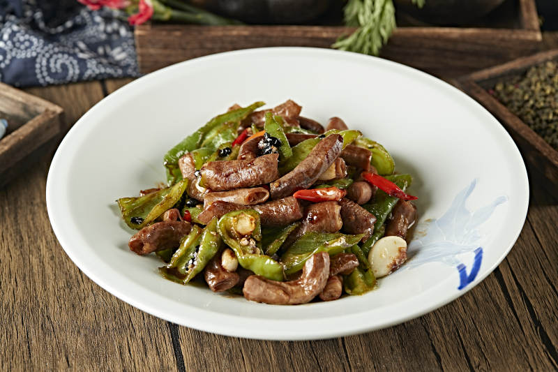 豆豉杭椒炒肥肠图片