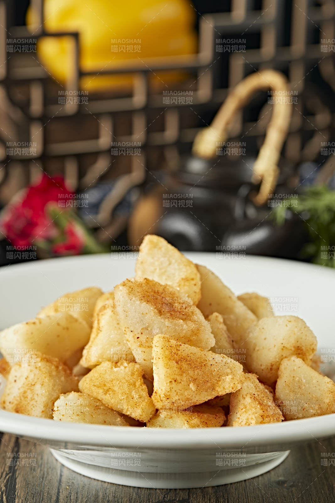 椒盐散粉油炸土豆块图片