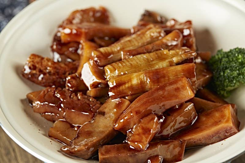 经典鲁菜葱烧海参图片