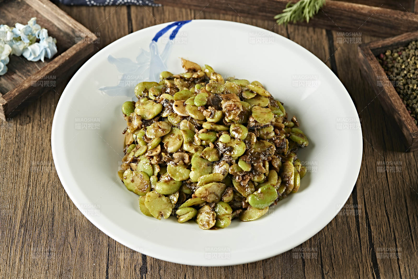 肉沫梅菜炒蚕豆图片