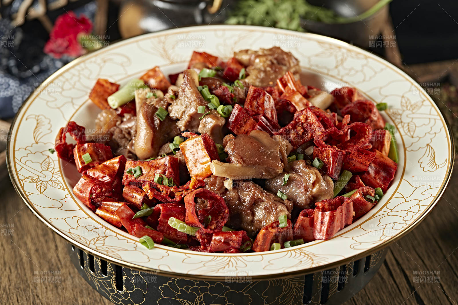 香辣干煸猪蹄块图片