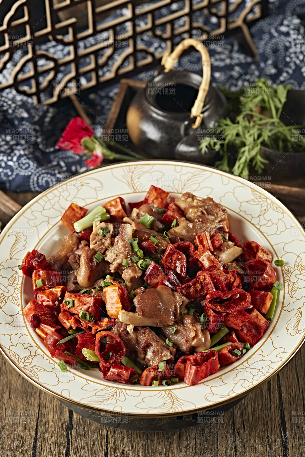 香辣干煸猪蹄块图片