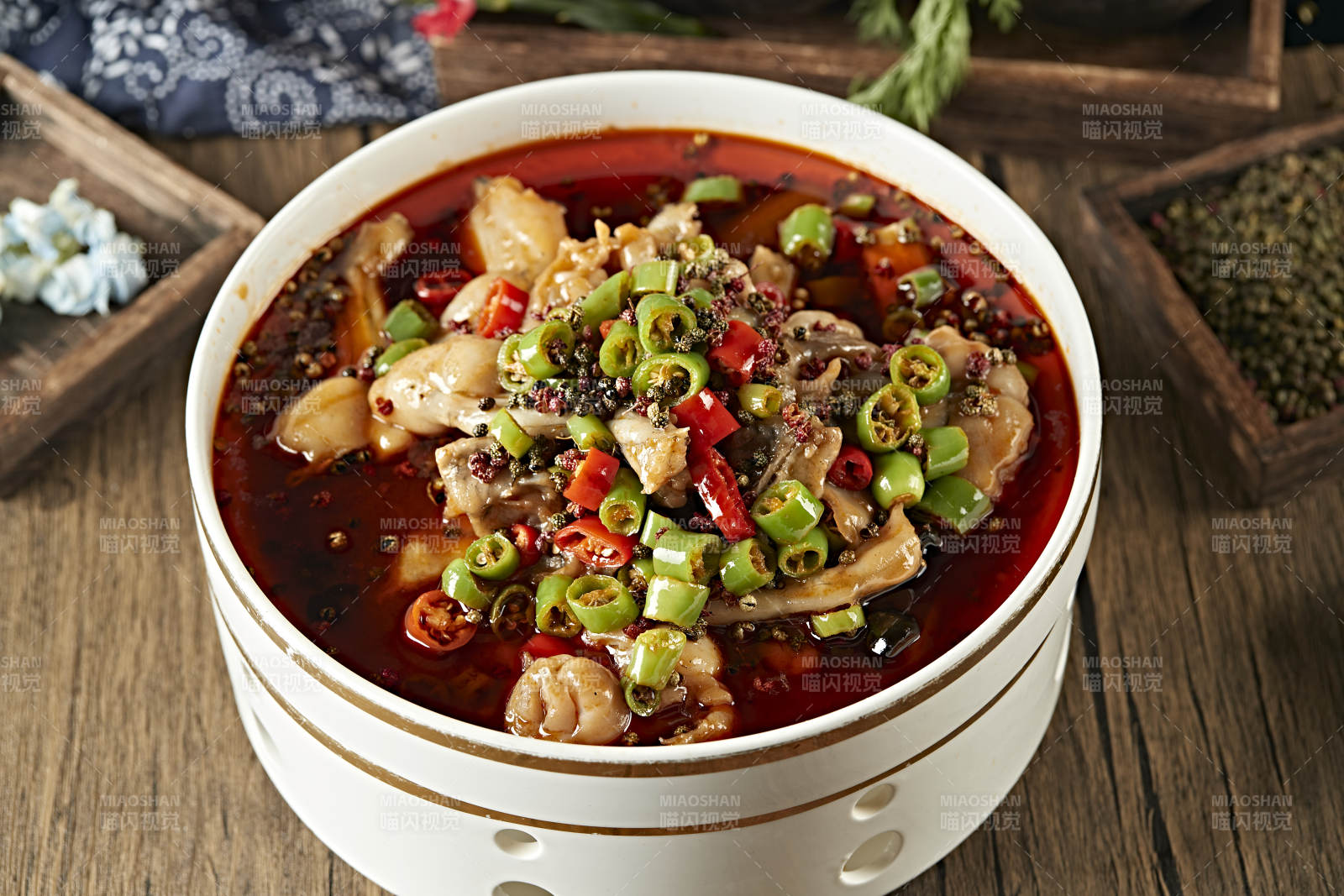 川味香水牛蛙图片