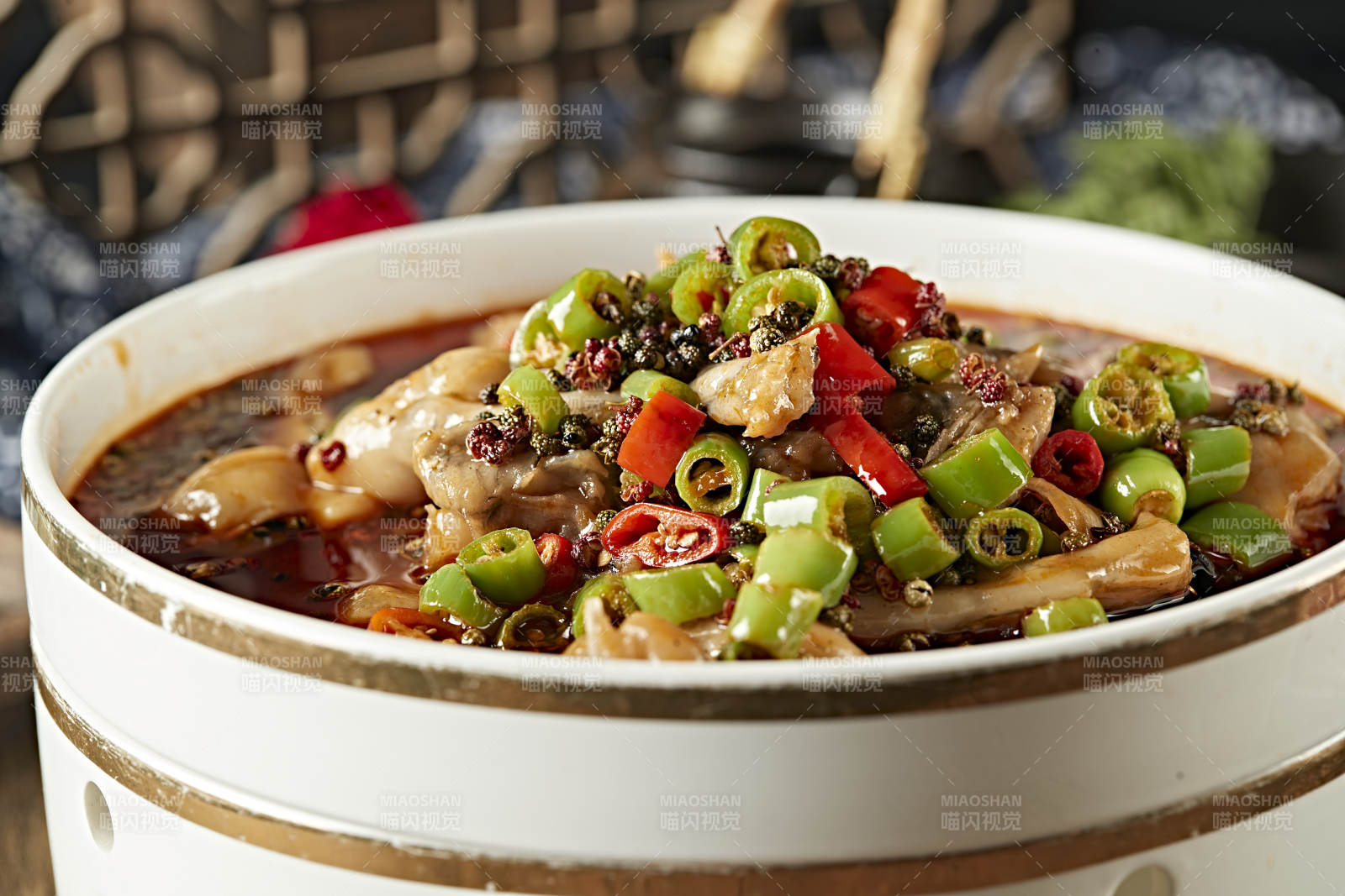 川味香水牛蛙图片