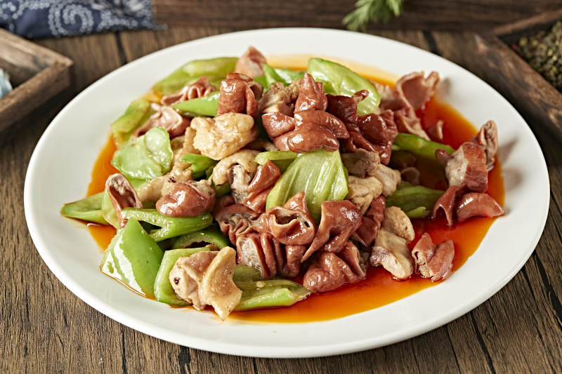 尖椒肥肠鸡图片