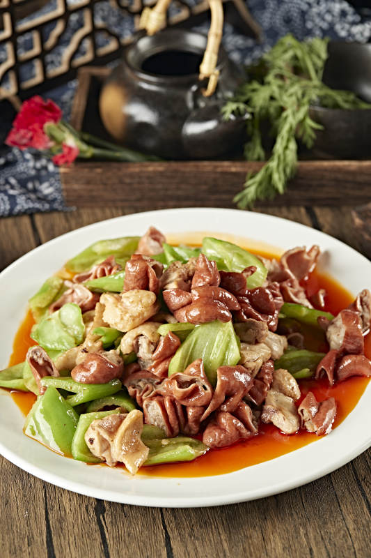 尖椒肥肠鸡图片