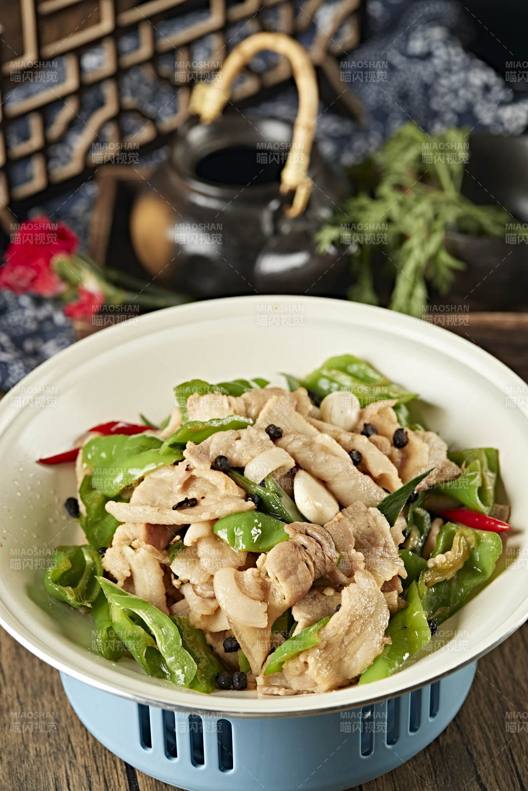 爆炒尖椒豆豉蒜香五花肉图片