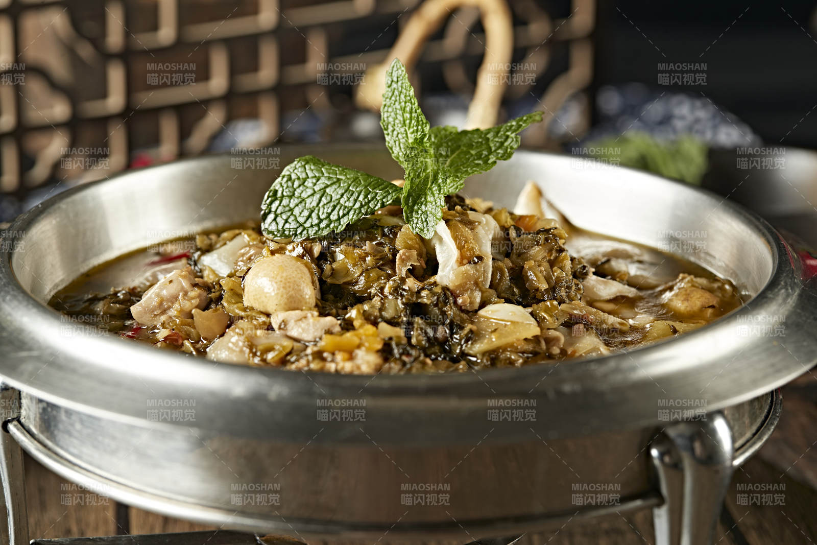 酸汤酸菜炖鱼杂图片