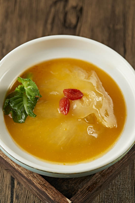 鲍鱼汁炖鱼翅图片