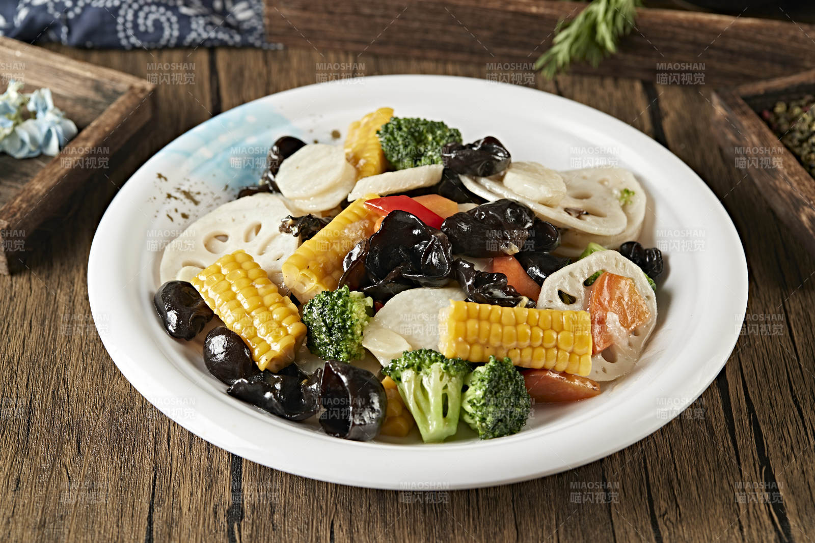 素炒田园时蔬图片