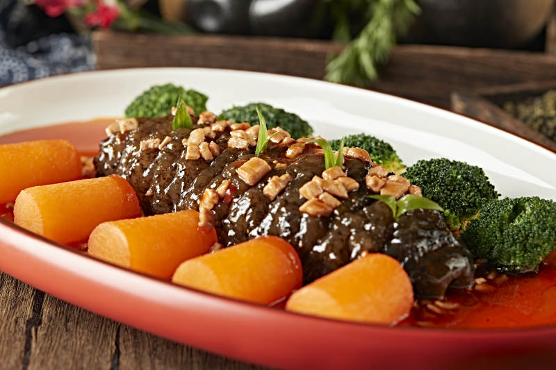 红油捞汁大海参图片