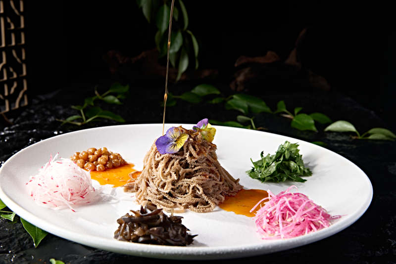 美味凉菜五彩浇汁拌毛肚丝图片