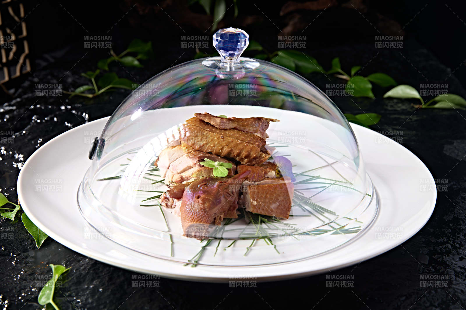 松香松烟熏卤味柴鸡图片